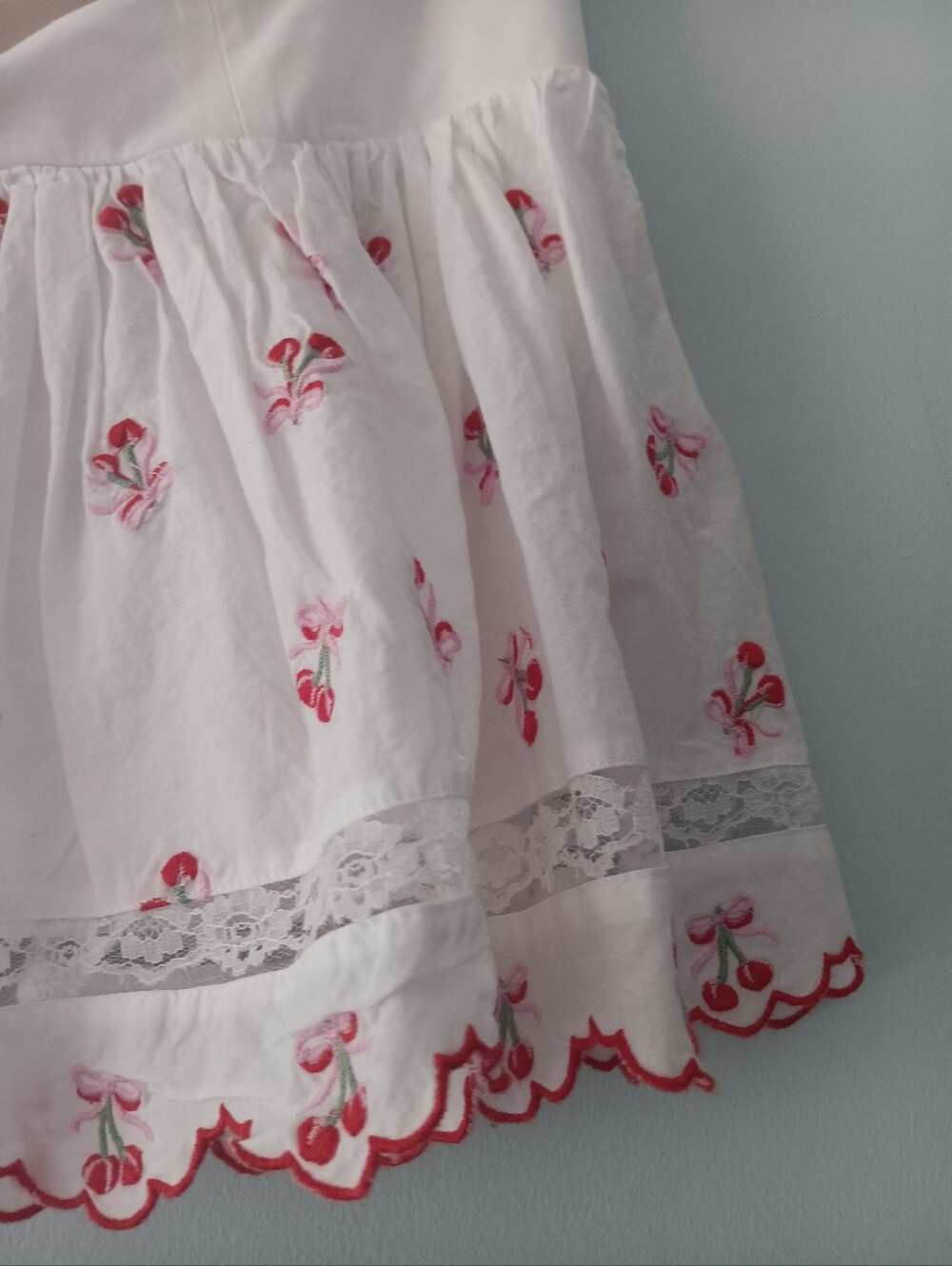 NWT Aeropostale Embroidered Cherry Fold-Over Mini Skort White - Picture 4 of 8